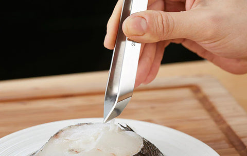 Stainless Steel Fish Scale Scraper w/ Fish Bone Tweezers - Lighter USA